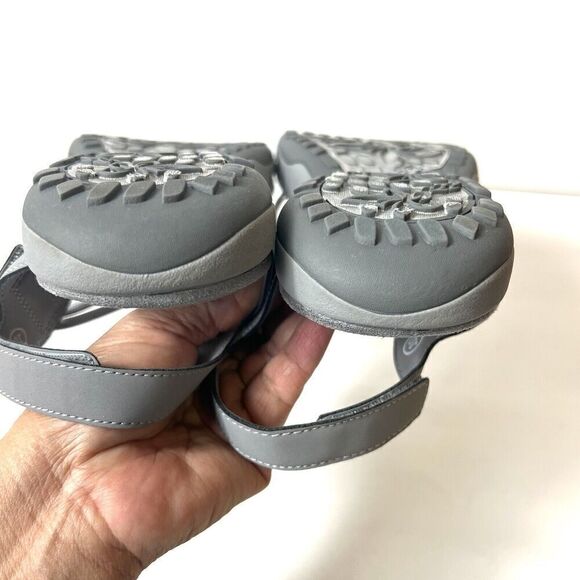 Skechers Memory Foam Womens 10 Gray Strappy Sandals Slip On Sling Back Flat Open - Picture 8 of 11